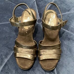 HEELREST BY AEROSOLES BLACK SANDALS 7.5 leather upper